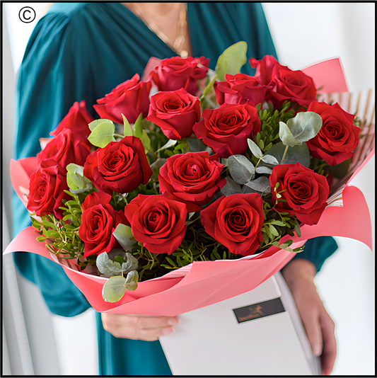 18 Sumptuous Red Roses