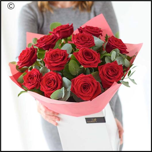 31 Cm Roses Dozen Luxury Red Roses – Eleanors Florist