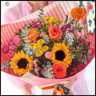 Trending  Autumn Vase Interflora130824-ATV0100_MAIN